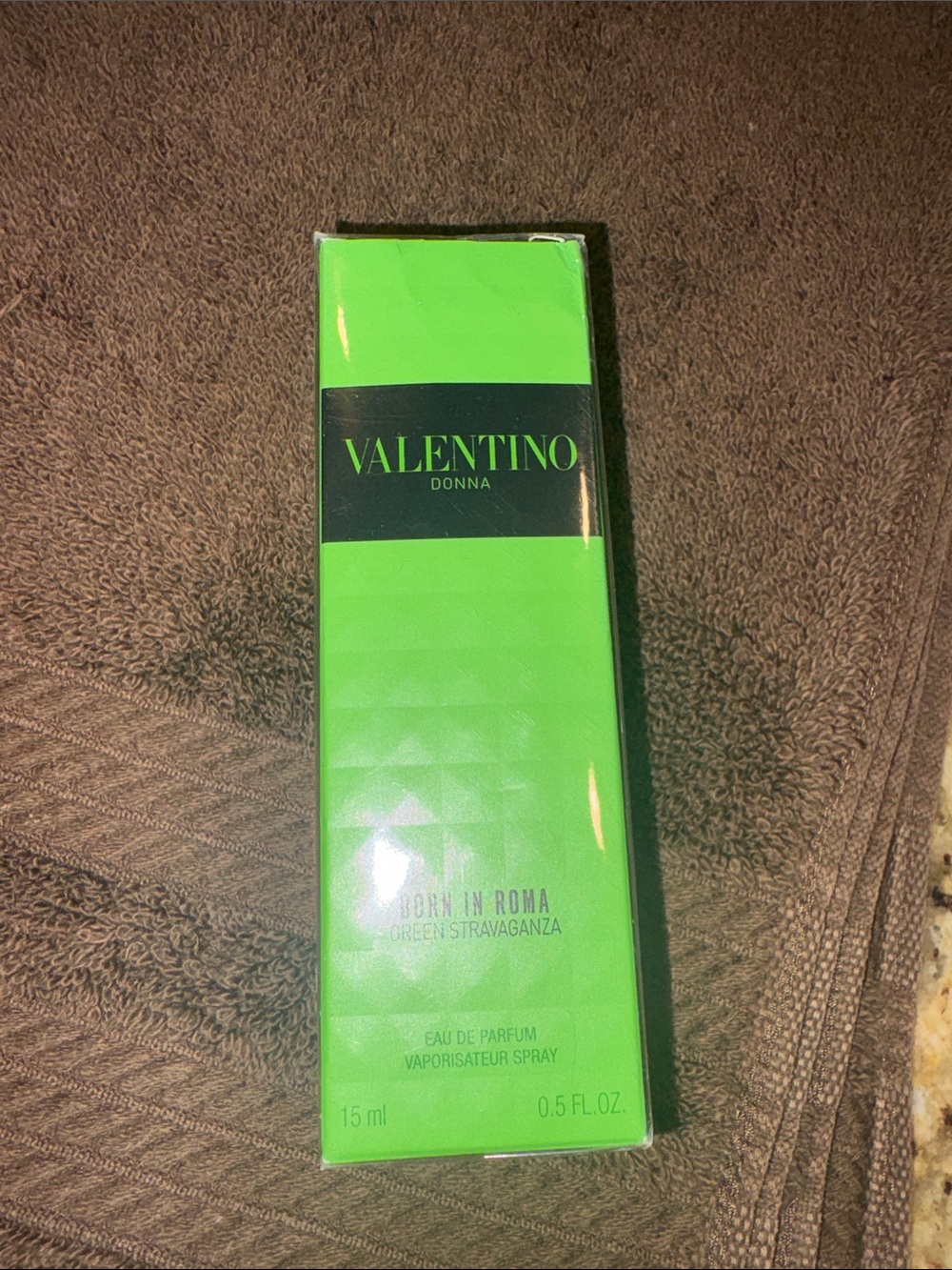 Valentino Donna Born in Roma Green Stravaganza Eau de Parfum Travel size .5 oz
